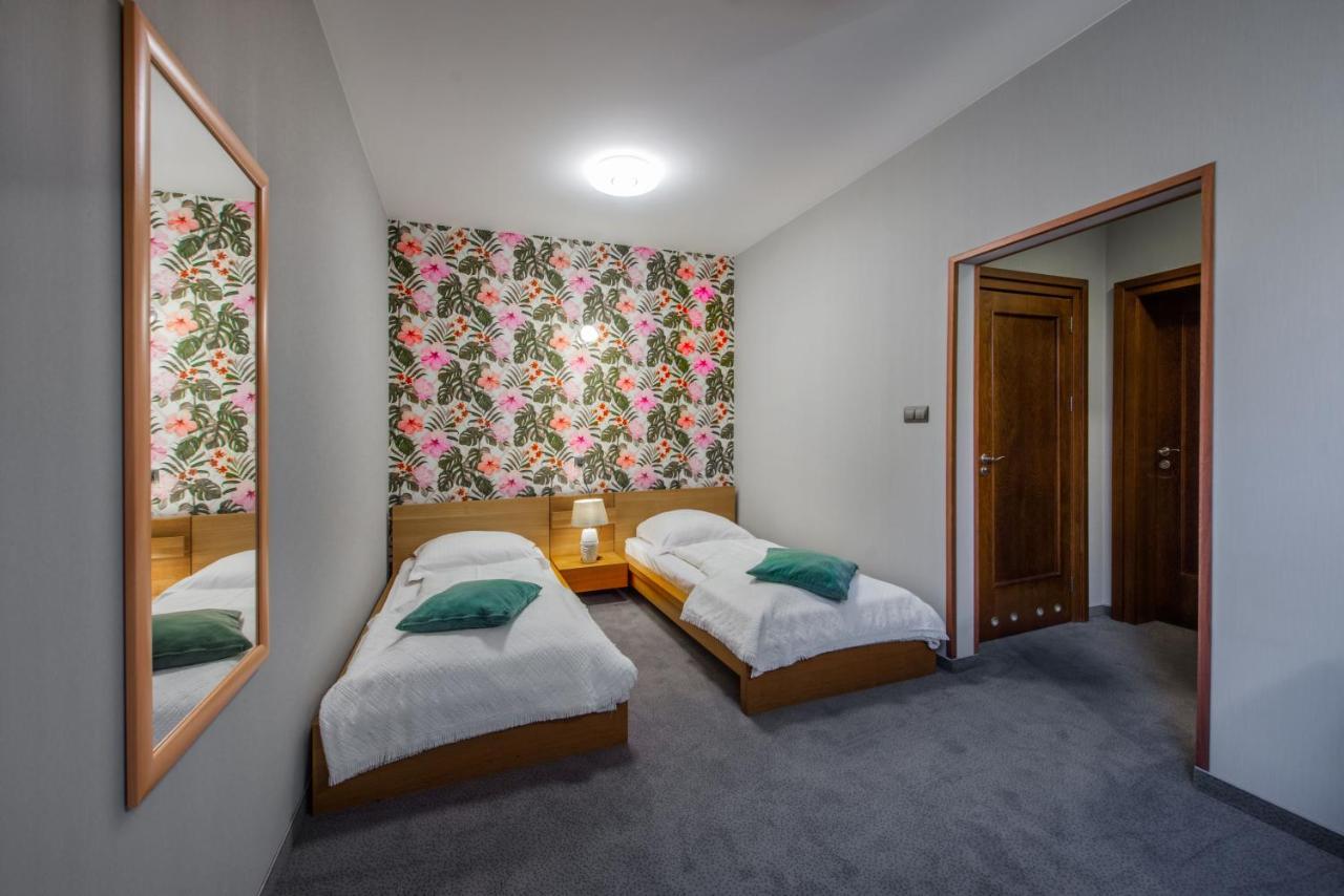 Hotel Zalesie Bochnia Eksteriør bilde