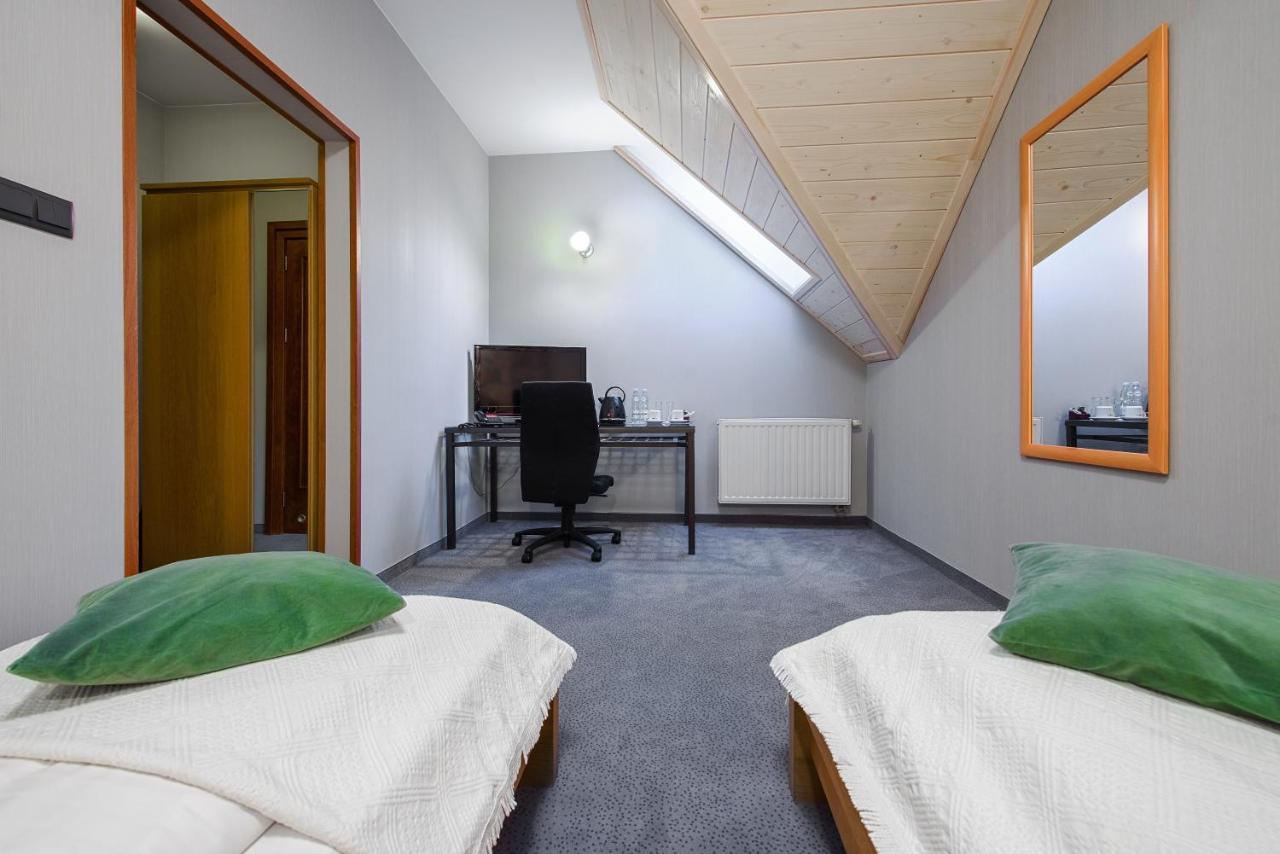 Hotel Zalesie Bochnia Eksteriør bilde